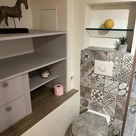 Logement Atypique Holiday home Menton